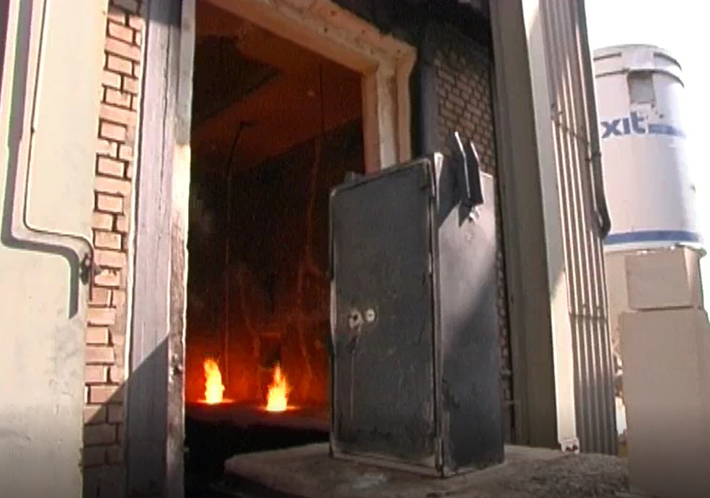 Fire test of a safe in accordance with EN 1047-1
